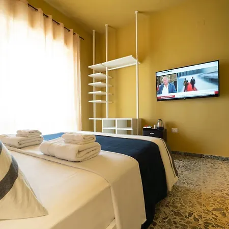 Konukevi Boutique Rooms Carbonazzi 17 *