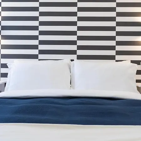 Boutique Rooms Carbonazzi 17